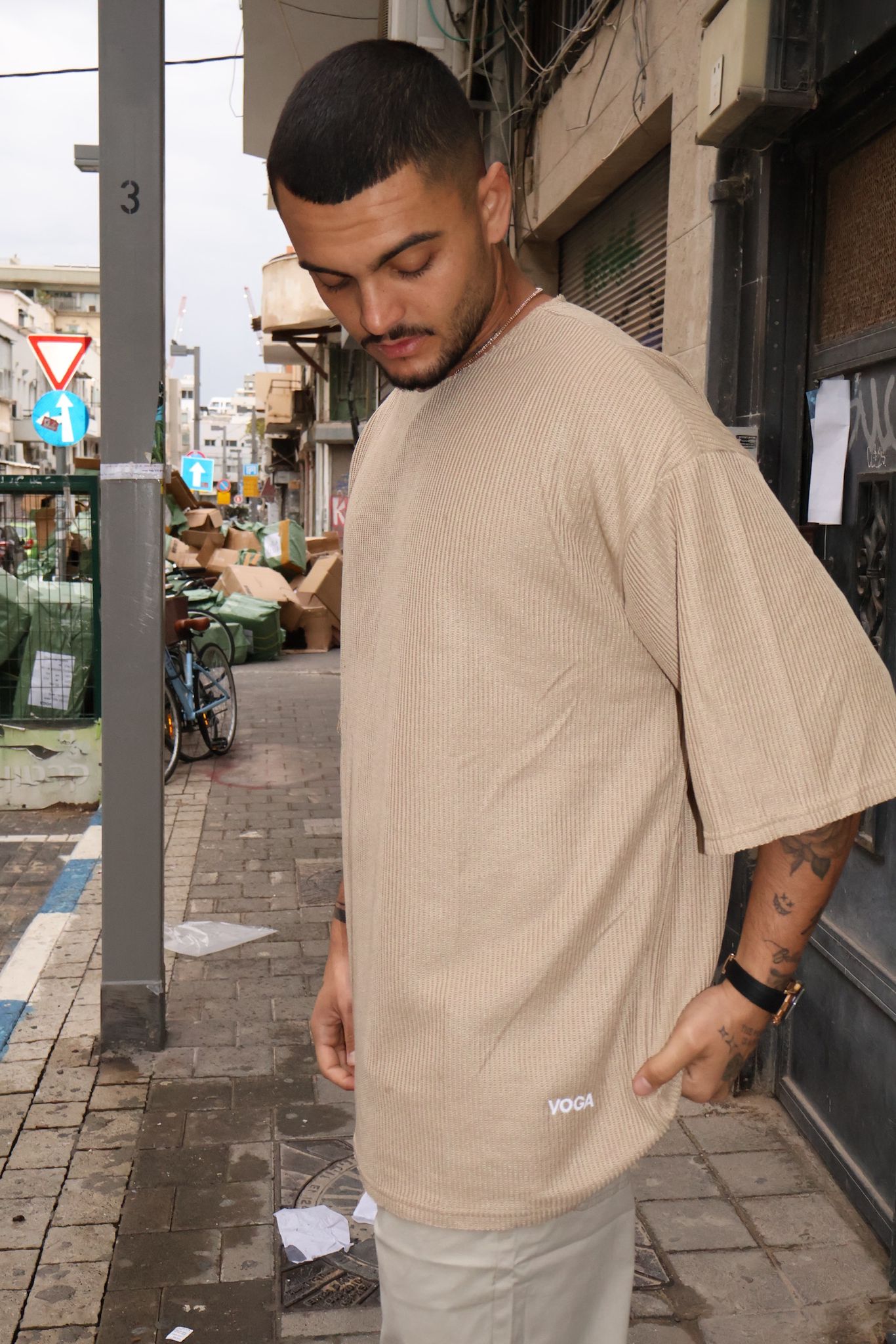 (943) t-shirt basic סרוג פסים-קאמל